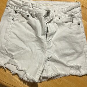 Size 6 AMERICAN EAGLE NEWLY USED SHORTS